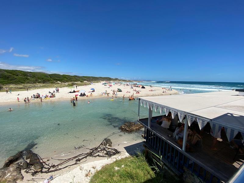 To Let 4 Bedroom Property for Rent in Onrus Western Cape